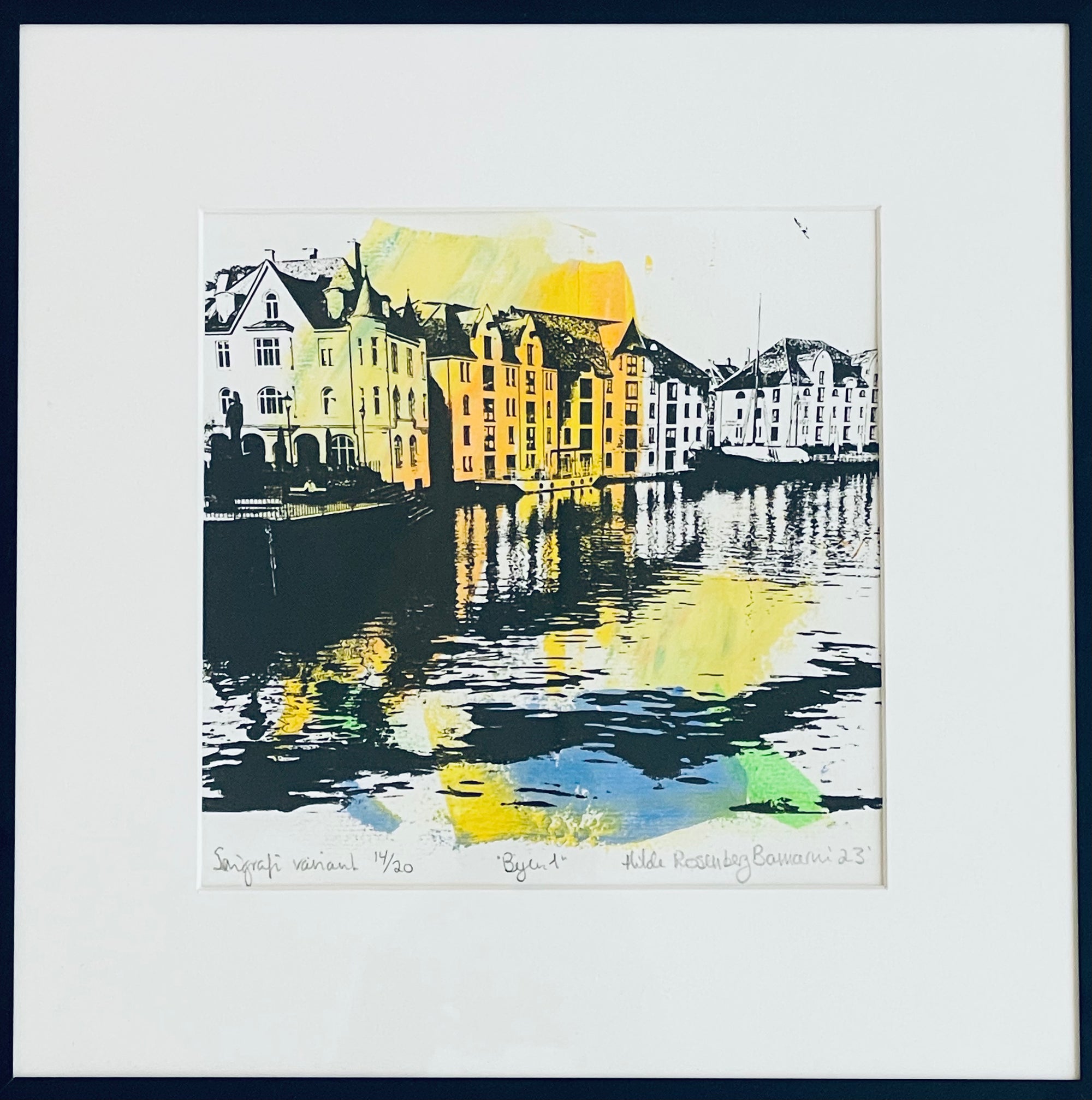 Byen 1 (14/20), silketrykk / serigrafi av Hilde Rosenberg Bamarni, 19 x 18 cm