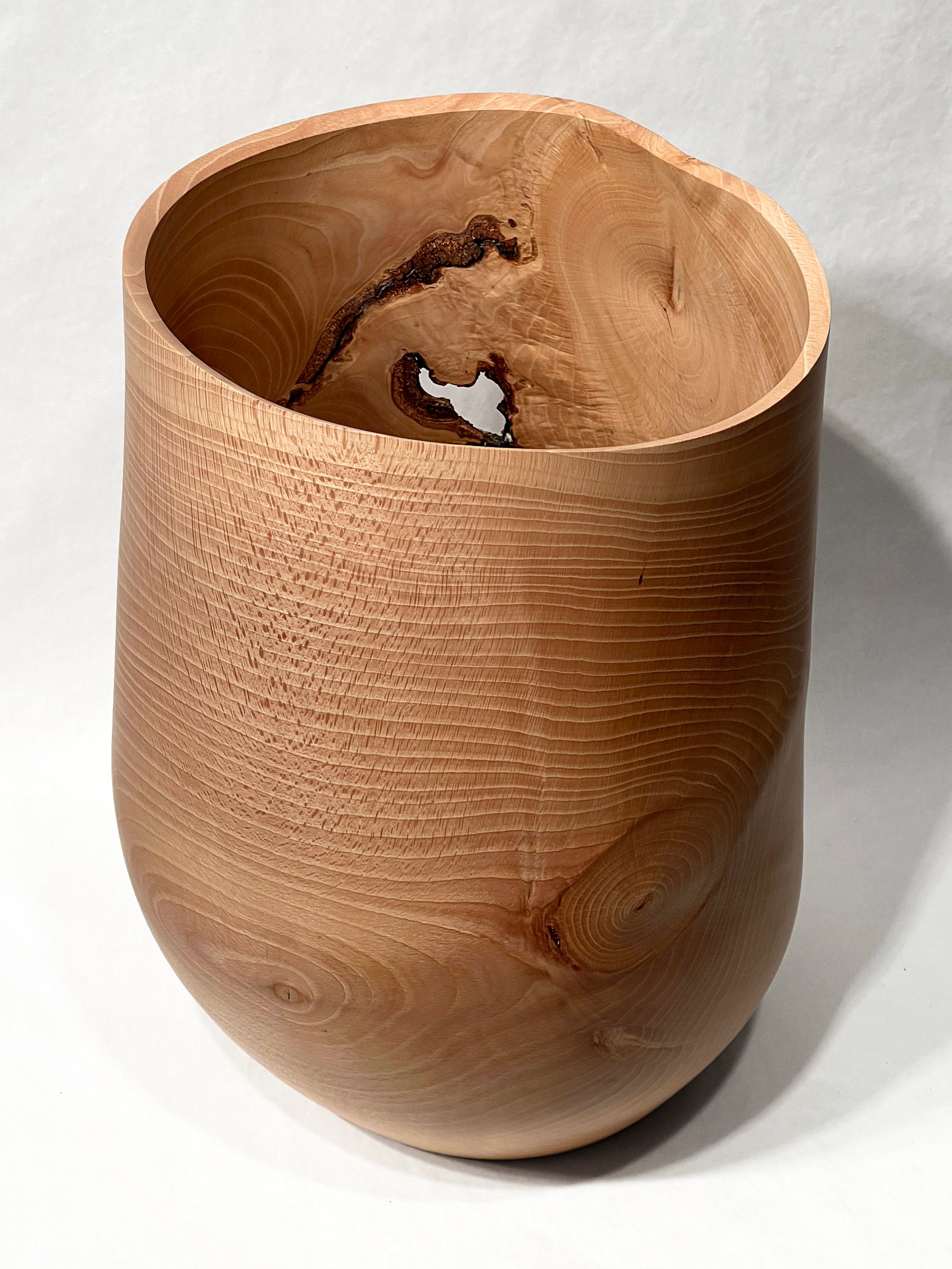 Skupturel organisk vase