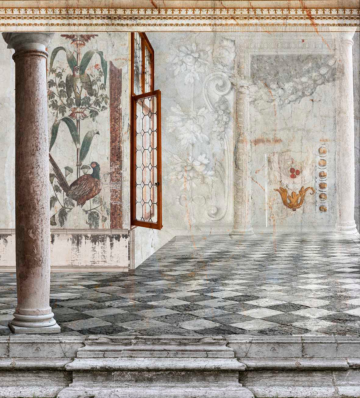 Åpen vindu med søyle